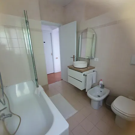 Casa Cascina Ronco- Natura E Relax Vicino Di Lägenhet Erba